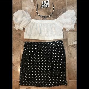 Fitted Black and white polkadoted skirt size M